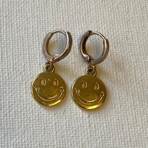 Smiley Face Earrings